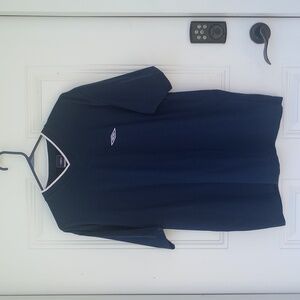 Umbro Men's Navy Blue V-Neck Shirt